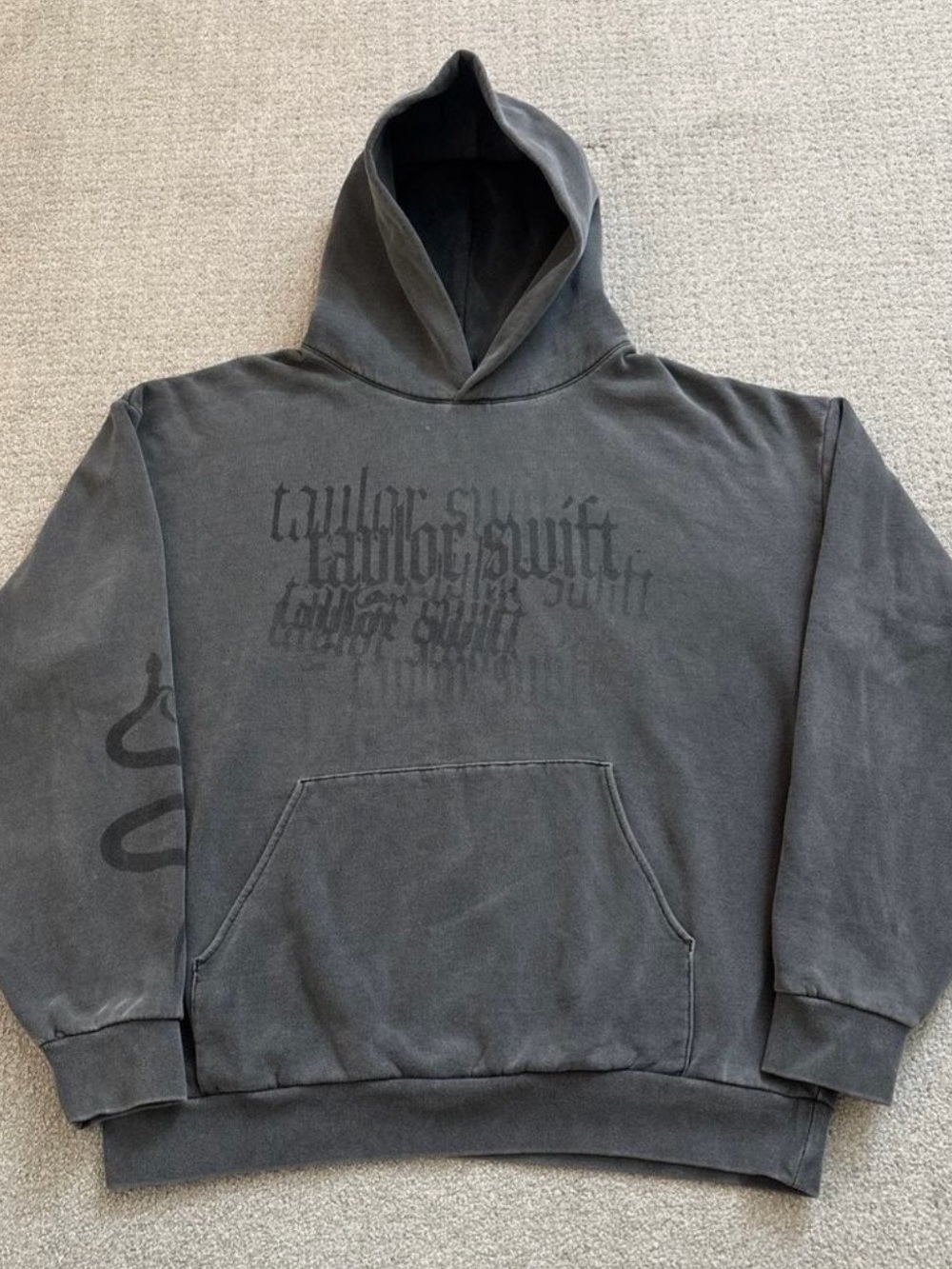 Taylor Swift Reputation Tour Hoodie (M/L)